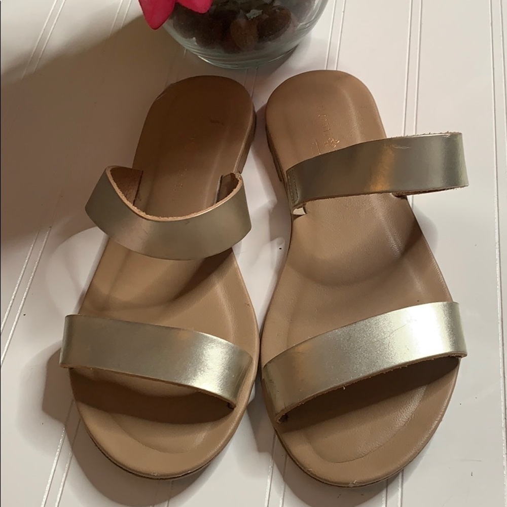 Mercanti Fiorentini Gold Slip On Sandal 9 MCS0706D